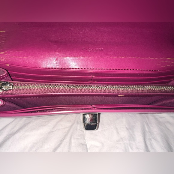 COACH // Burgundy Smith Leather TurnlockSlim Envelope Wallet - Picture 7 of 9